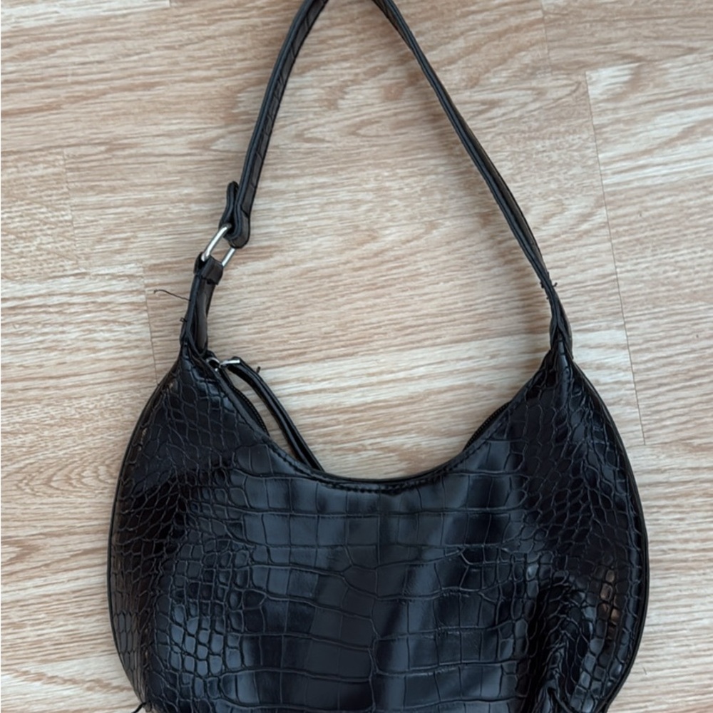 Black Crocodile-Embossed Women's Bag